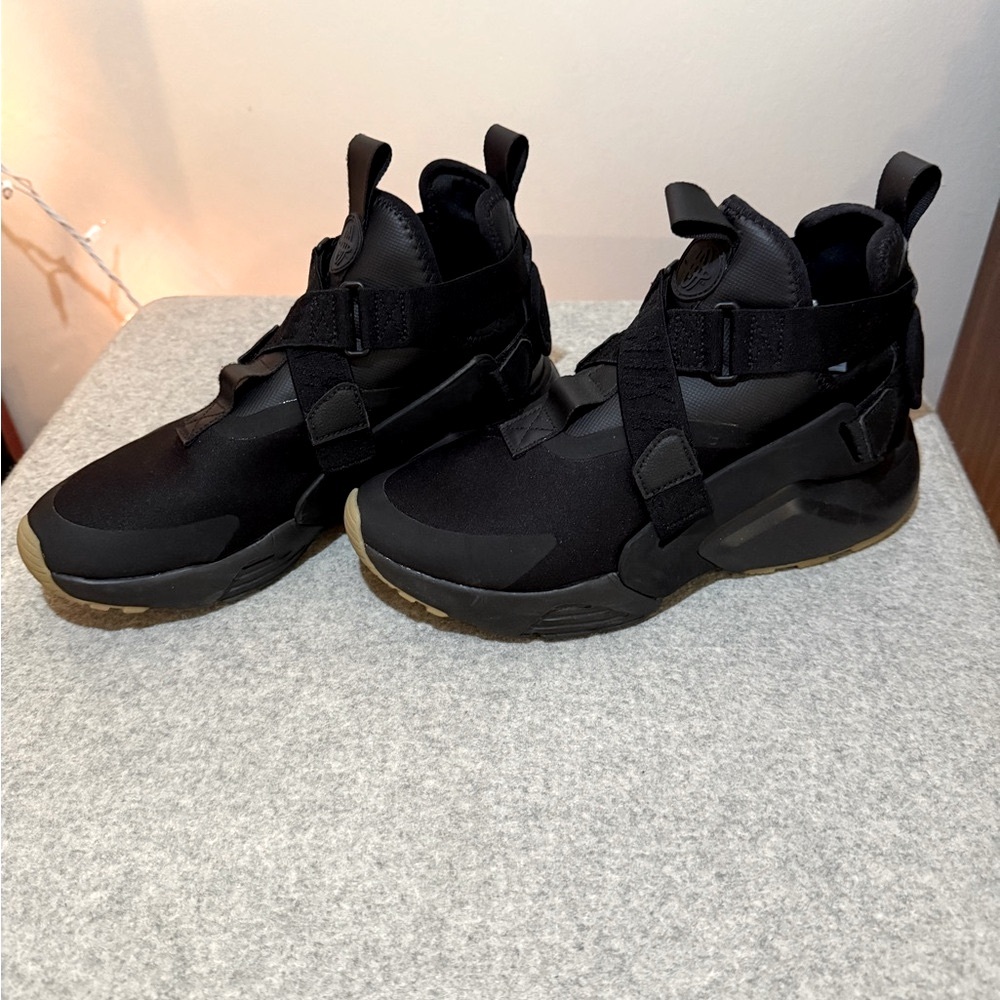 Nike Air Huarache City